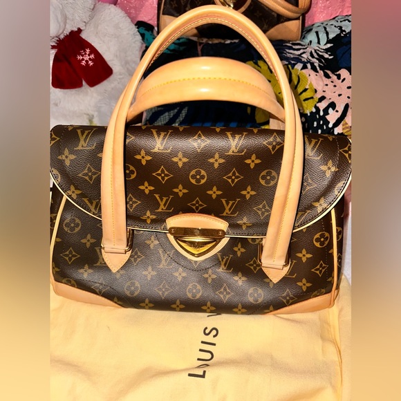 Authentic Louis Vuitton Monogram Beverly GM Bag - Picture 9 of 17